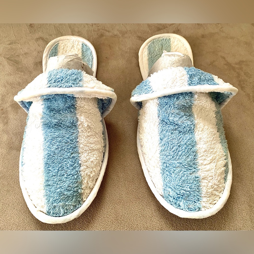 Caulfeild Canada Open-Toe Terry Cloth Slippers